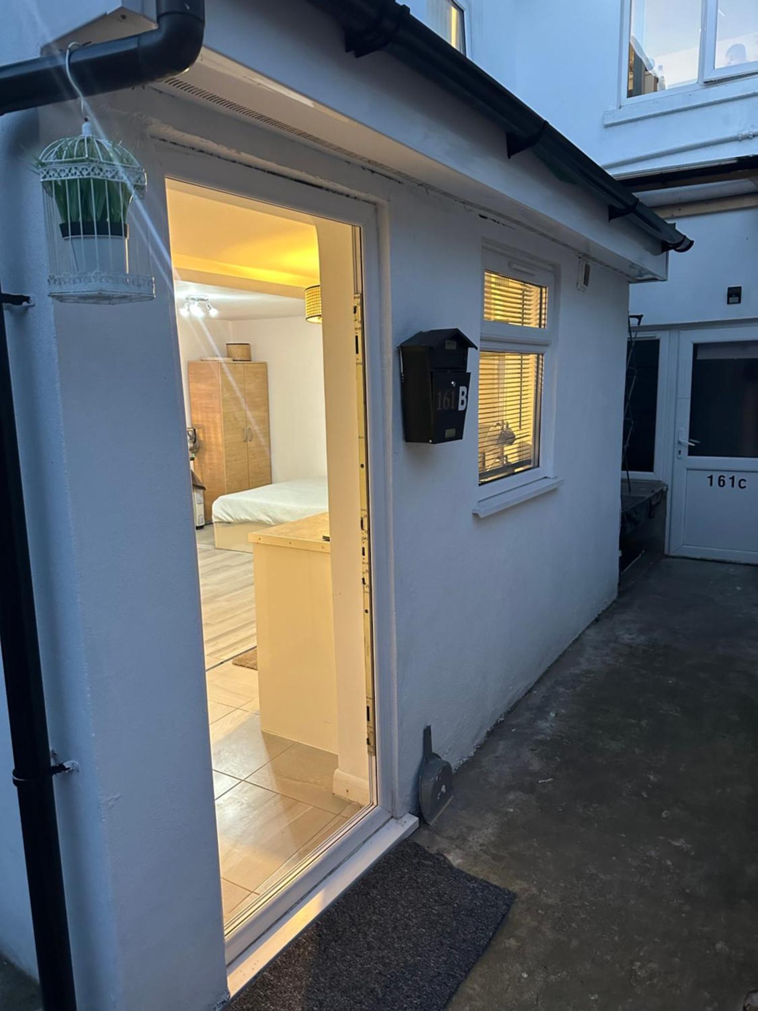 Stylish Studio Flat - Watford Junction - Harry Potter Exterior foto