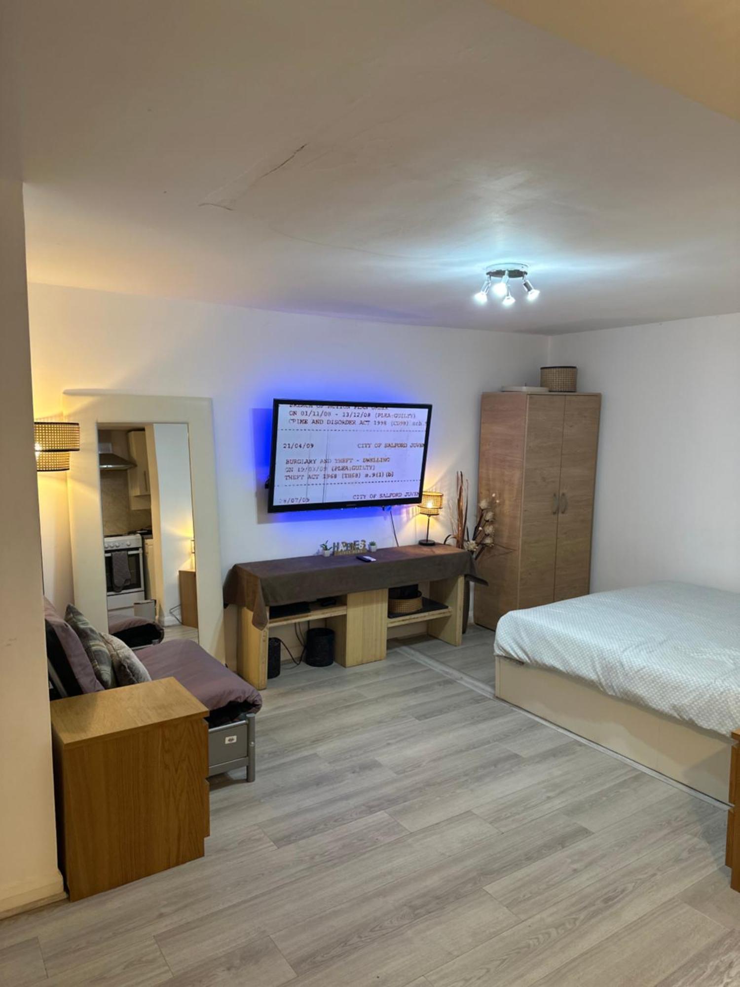 Stylish Studio Flat - Watford Junction - Harry Potter Exterior foto